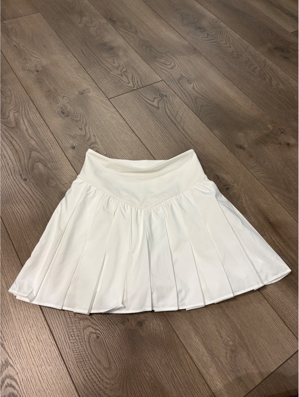 Free People Movement White pleated athletic skort Size XS NWOT